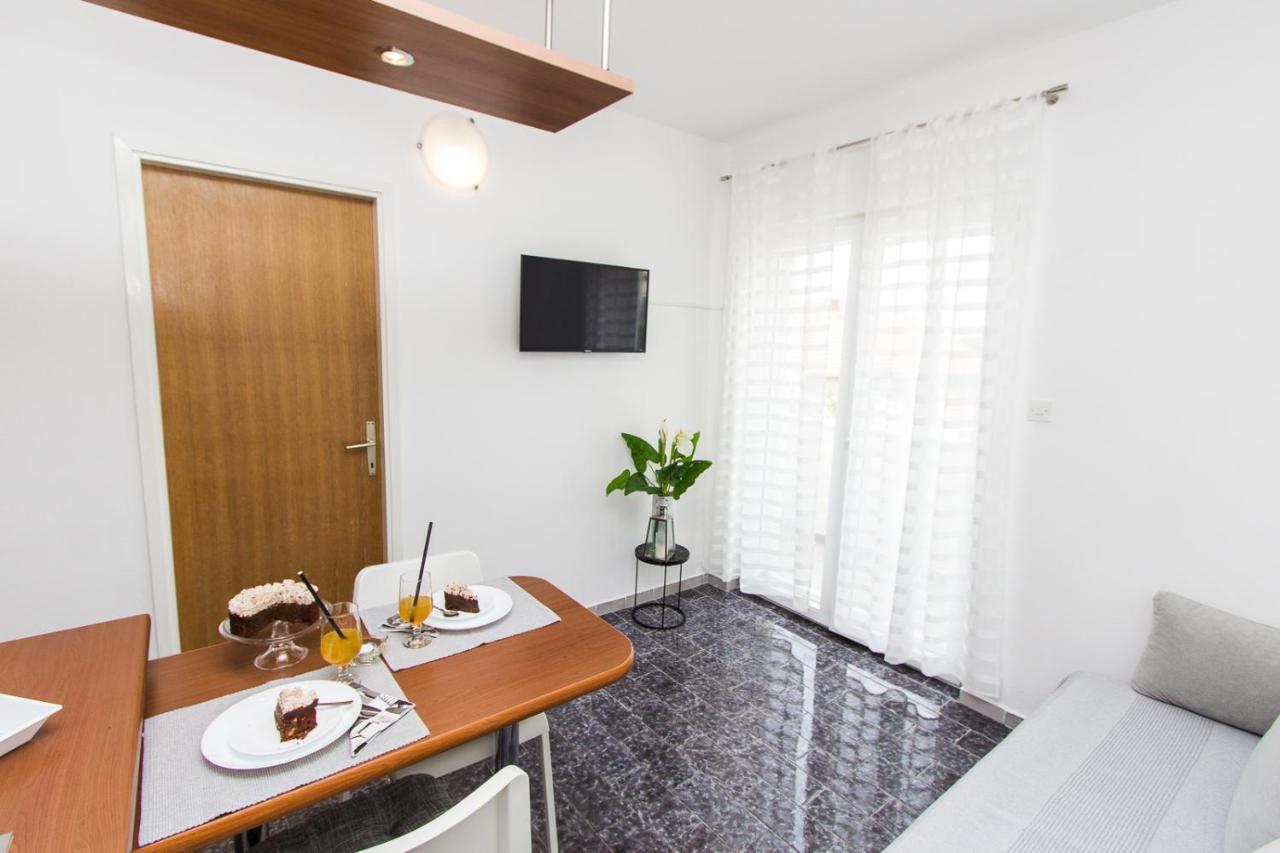 Apartmani Sanja Vodice Eksteriør billede