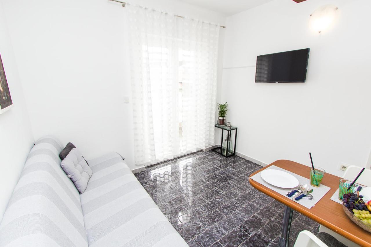 Apartmani Sanja Vodice Eksteriør billede