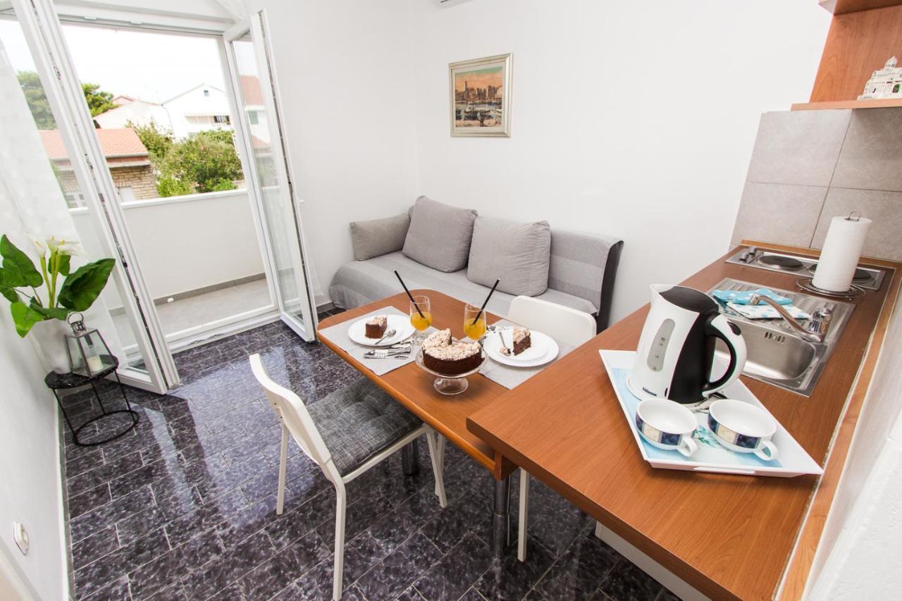Apartmani Sanja Vodice Eksteriør billede