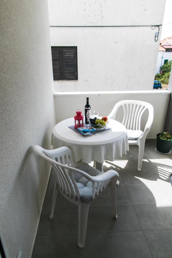Apartmani Sanja Vodice Eksteriør billede
